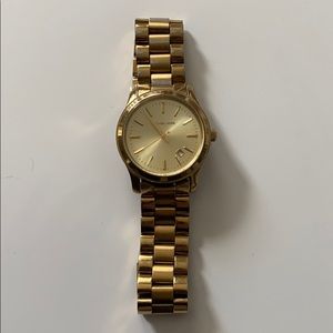 Michael Kors MK5160 runway gold women’s wristwatch